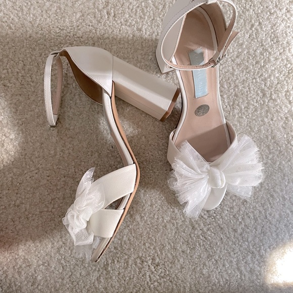 Indi Pearl bow heels 9cm Block heel - Picture 2 of 4